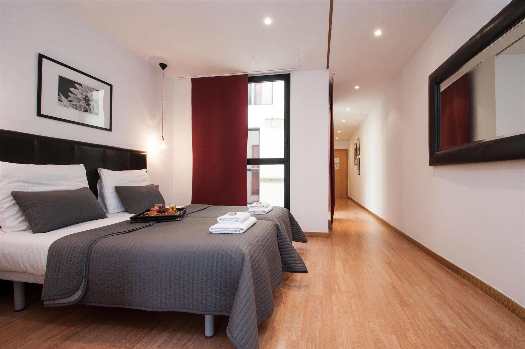 Leilighet Short Group Liceu Serviced Barcelona