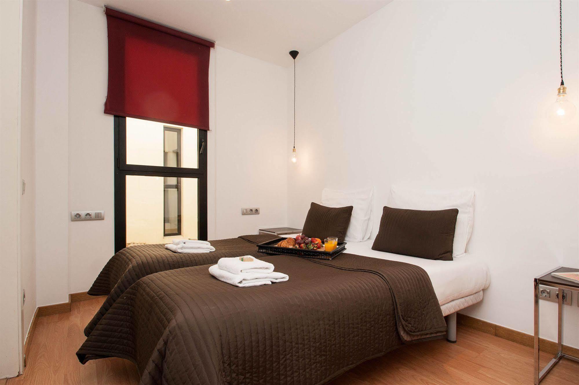 Short Group Liceu Serviced Leilighet *